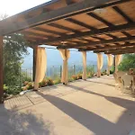 Il Castello Di Perchia Aparthotel Crocemaroggia