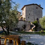 Aparthotel Il Castello Di Perchia