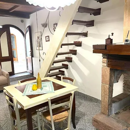 Aparthotel Il Castello Di Perchia Crocemaroggia