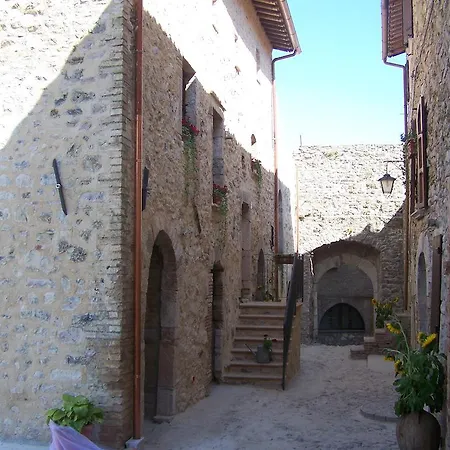 Il Castello Di Perchia 3*