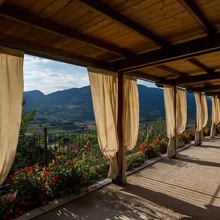 Aparthotel Il Castello Di Perchia