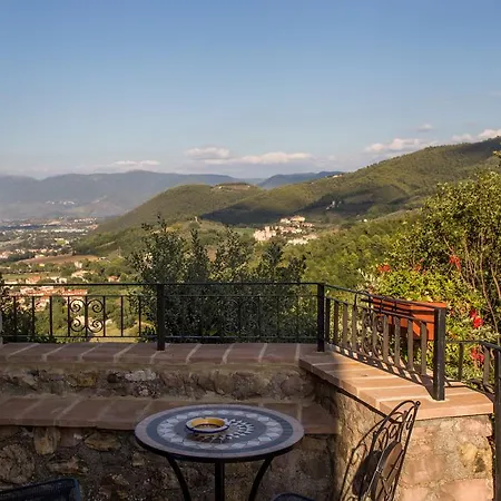 מלון דירות Il Castello Di Perchia
