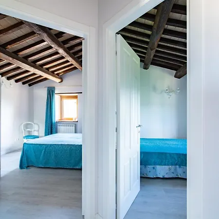 Il Castello Di Perchia Lejlighedshotel