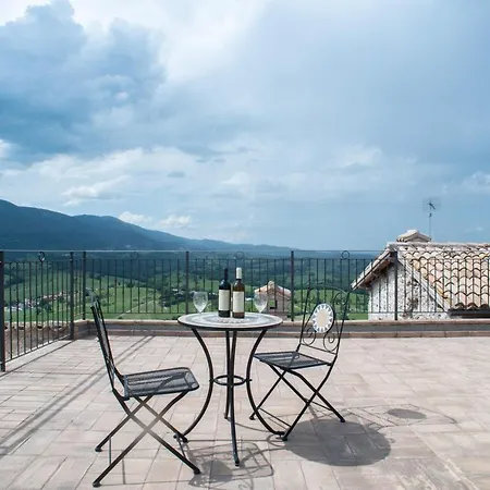 Il Castello Di Perchia 4* Crocemaroggia