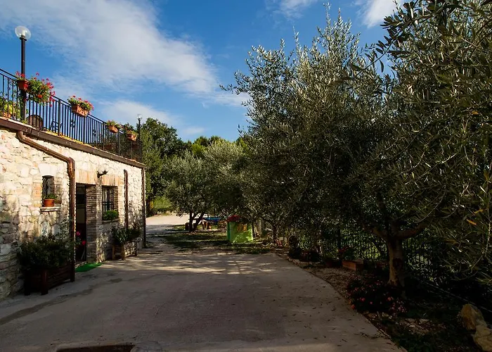 Lejlighedshotel Il Castello Di Perchia Crocemaroggia