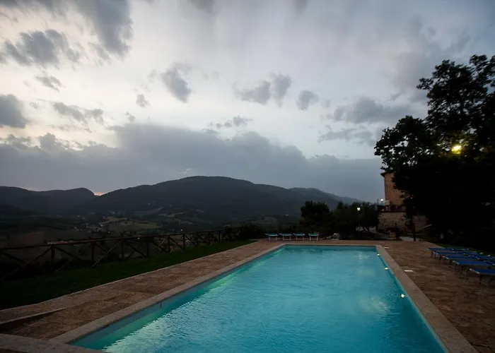 Lejlighedshotel Il Castello Di Perchia 4*