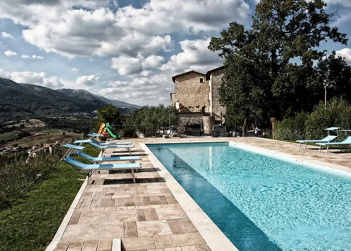 Il Castello Di Perchia 4* Crocemaroggia